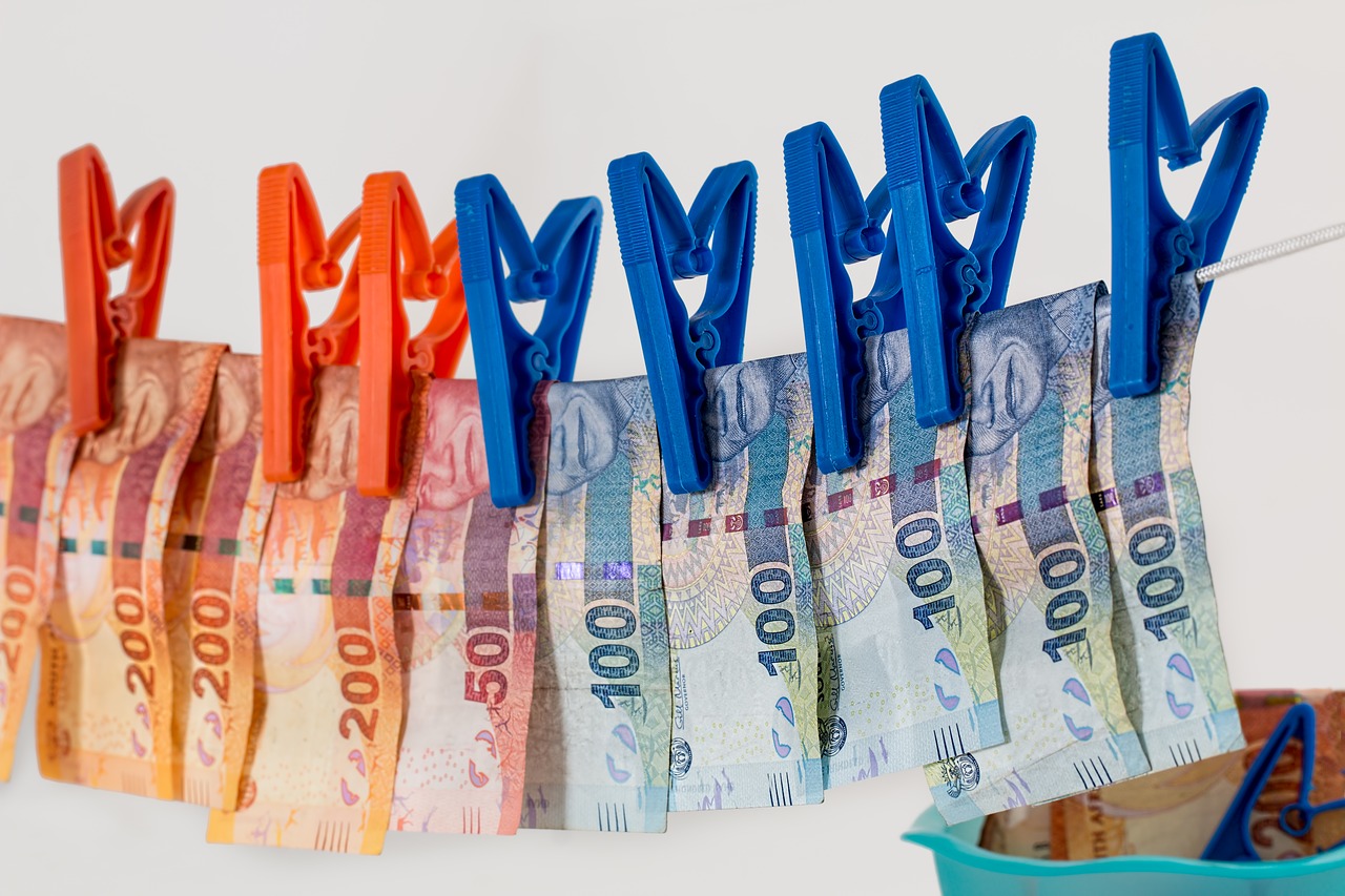 5 Tools Data Scientists Need to Help Combat Financial Crimes